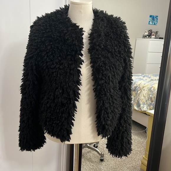 UGG fur jacket - Picture 7 of 17